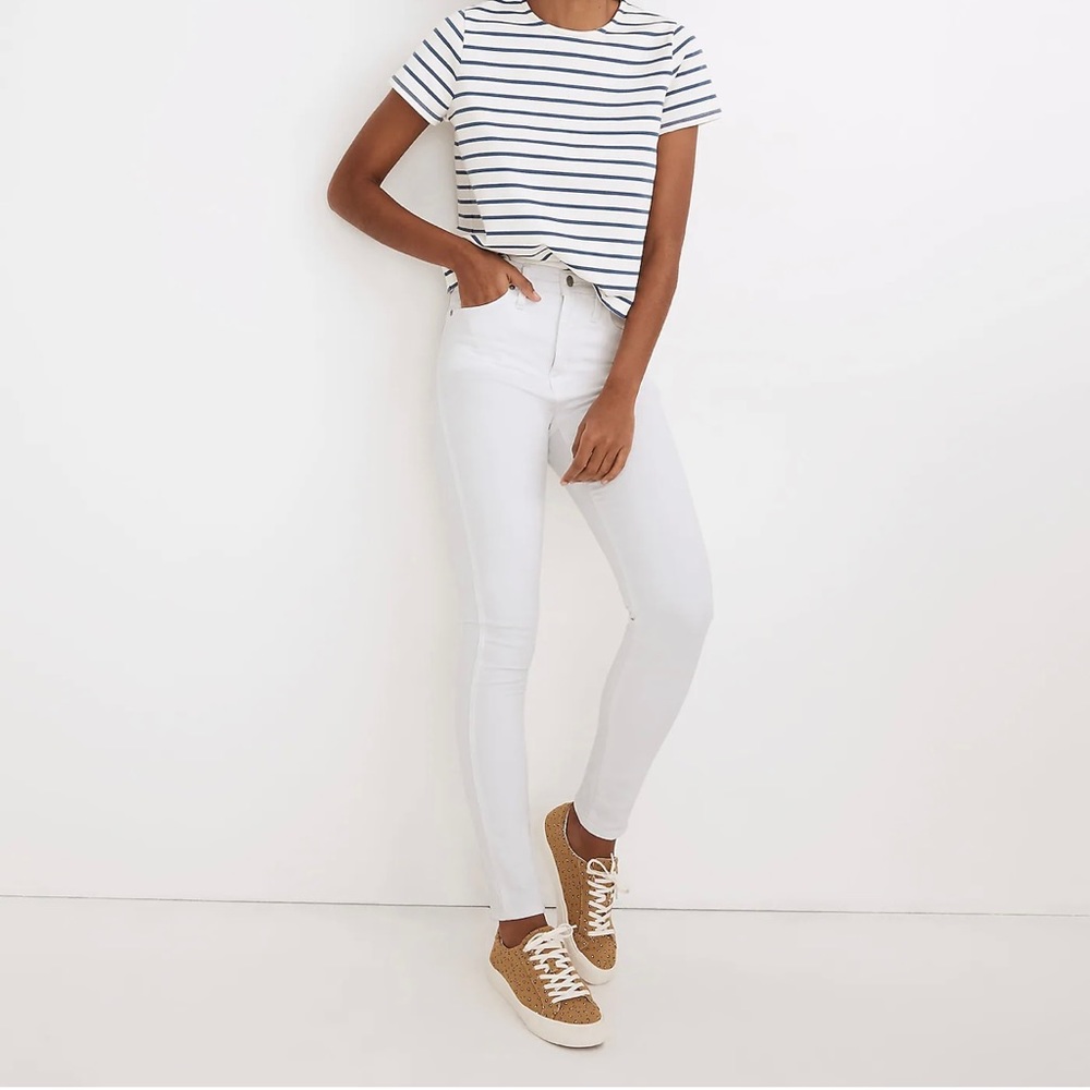 Madewell Petite 10" High-Rise Skinny Jeans in Pure White